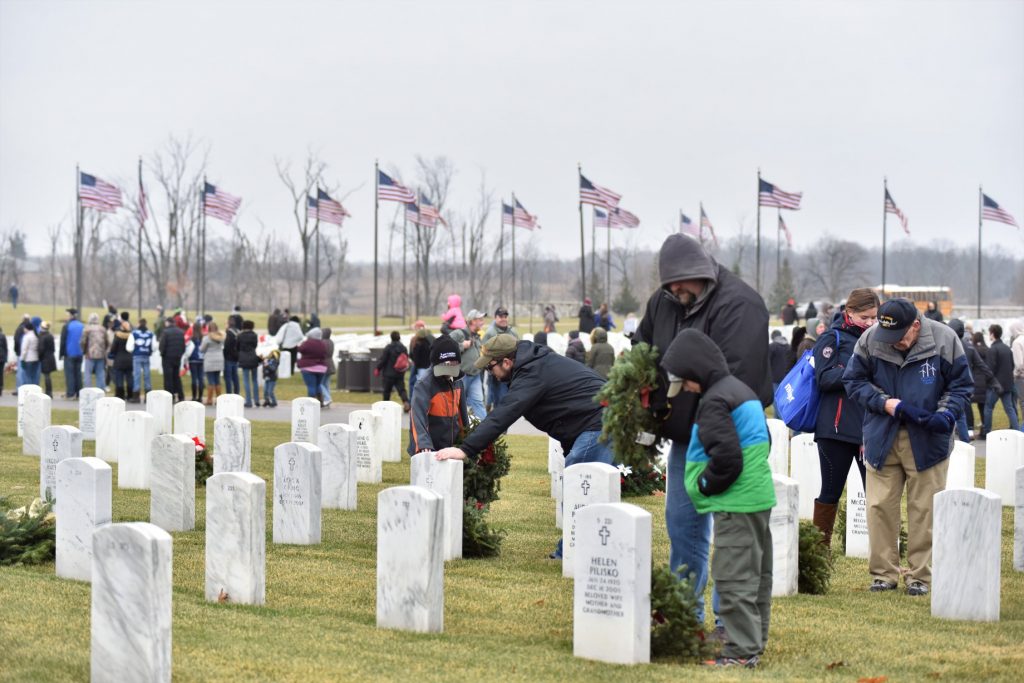 Cub Scouts lay wreaths at Great Lakes National Cemetery | The ...